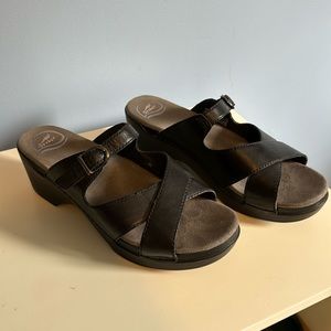 Dansko sandals size 41 (10/11)